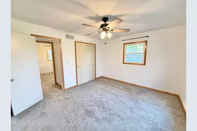 10620 Grover Oaks Road, Roscoe, IL 61073 - Photo 20