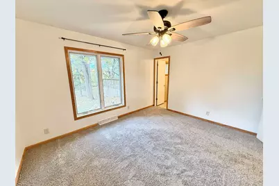 10620 Grover Oaks Road, Roscoe, IL 61073 - Photo 16