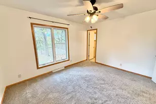 10620 Grover Oaks Rd, Roscoe, IL 61073 - Photo 16