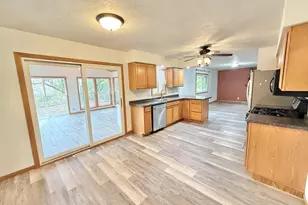 10620 Grover Oaks Rd, Roscoe, IL 61073 - Photo 8