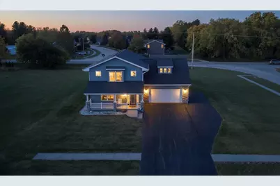 714 Greenlee Court, Winnebago, IL 61088 - Photo 6