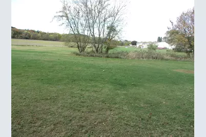 1820 S Yellow Creek Court, Freeport, IL 61032 - Photo 6