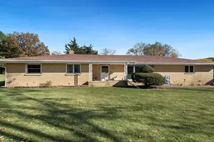 5588 35th St, Rockford, IL 61109 - Photo 56