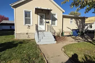 1015 8th St, Lasalle, IL 61301 - Photo 1