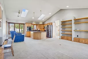 97 Highcrest Ct, Shannon, IL 61078 - Photo 26