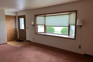 401 Shumway, Lena, IL 61048 - Photo 6