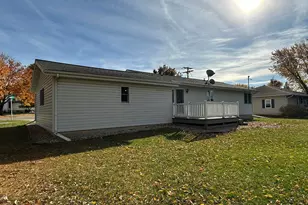 401 Shumway, Lena, IL 61048 - Photo 44