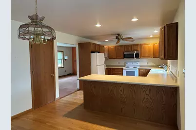 401 Shumway, Lena, IL 61048 - Photo 10