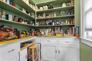 2322 E State St, Rockford, IL 61107 - Photo 10