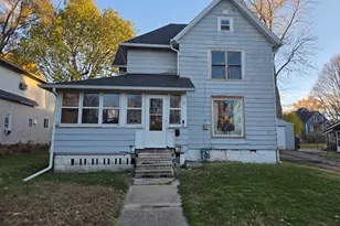 1510 W 2nd St, Dixon, IL 61021 - Photo 1