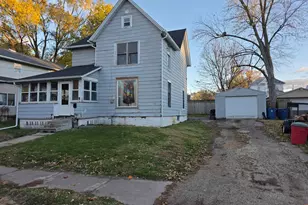 1510 W 2nd St, Dixon, IL 61021 - Photo 2