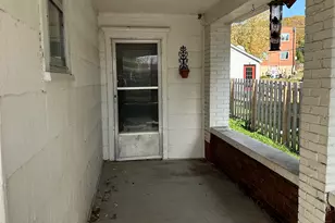 616 Bowen, Savanna, IL 61074 - Photo 2
