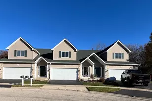 4093 Riverwood Dr, Loves Park, IL 61111 - Photo 2