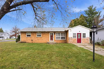 1864 W Revere Street, Freeport, IL 61032 - Photo 1