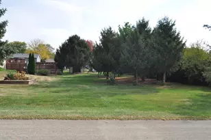 135 Fieldcrest Ln, Cedarville, IL 61013 - Photo 34