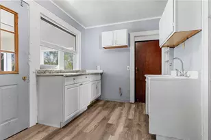 915-917 N Winnebago St, Rockford, IL 61103 - Photo 4