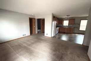 498 Park Ave, Belvidere, IL 61008 - Photo 2