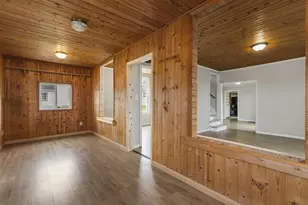 209 S Elida St, Winnebago, IL 61088 - Photo 6