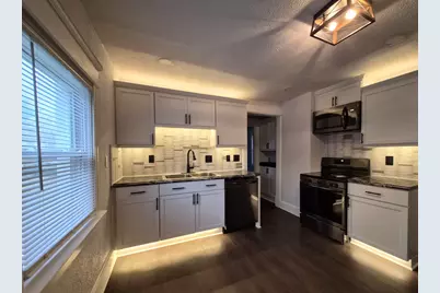 325 Washington Street, Rockford, IL 61108 - Photo 8