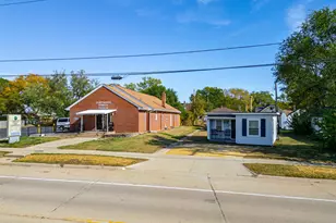 2642 9th St, Rockford, IL 61109 - Photo 8