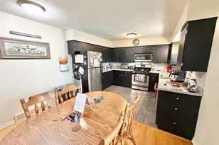 322 E 10th St, Pecatonica, IL 61063 - Photo 8