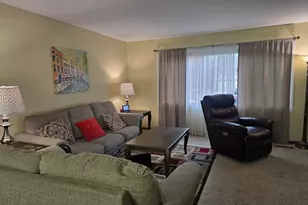 1208 Roxbury Close, Rockford, IL 61107 - Photo 6