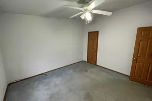 562 Seasons Pkwy, Belvidere, IL 61008 - Photo 12