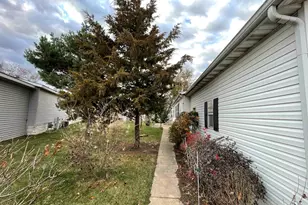 562 Seasons Pkwy, Belvidere, IL 61008 - Photo 20