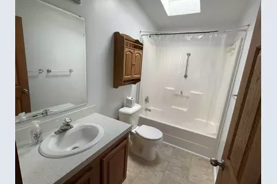 562 Seasons Parkway, Belvidere, IL 61008 - Photo 18