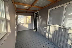 303 Lorraine Dr, Freeport, IL 61032 - Photo 6