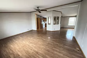 823 Fox Ln, Belvidere, IL 61008 - Photo 2