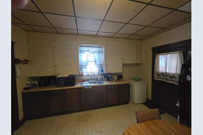 21 W Dexter, Freeport, IL 61032 - Photo 12