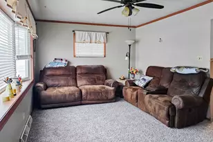 1105 Colonial Dr, Machesney Park, IL 61115 - Photo 4