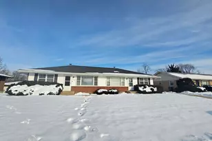 5864 Dafred Dr, Rockford, IL 61107 - Photo 2