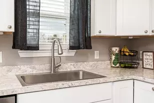 5724 Pierce Ln, South Beloit, IL 61080 - Photo 14