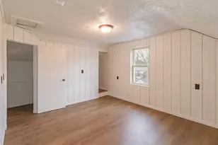 325 W Stearns St, Freeport, IL 61032 - Photo 16