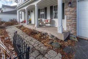 738 Trent Ln, Loves Park, IL 61111 - Photo 4