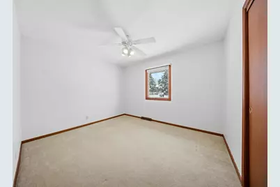 2010 Cimarron Drive, Freeport, IL 61032 - Photo 2