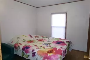 206 Viola Dr, Freeport, IL 61032 - Photo 10