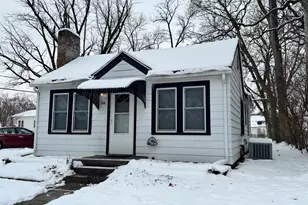 354 Fair Oaks Blvd, South Beloit, IL 61080 - Photo 1