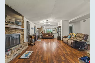 7604 Larwinn Drive, Rockford, IL 61107 - Photo 14