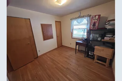 1841 W Revere, Freeport, IL 61032 - Photo 18