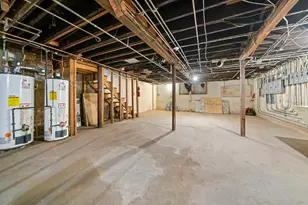 909-911 Ridge Ave, Rockford, IL 61103 - Photo 16