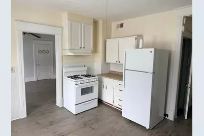 903 11, Rockford, IL 61104 - Photo 2