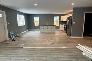 3137 Collins St, Rockford, IL 61109 - Photo 8
