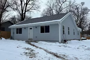 3137 Collins St, Rockford, IL 61109 - Photo 1