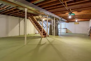 1918 Oak Leaf Ct, South Beloit, IL 61080 - Photo 16