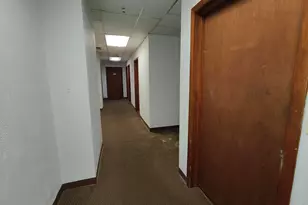 125 N 9th St, Rockford, IL 61107 - Photo 6