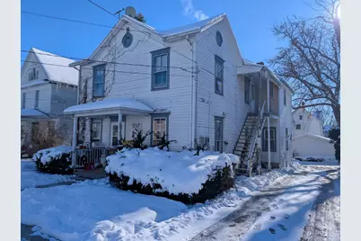 717 W Pleasant Street, Freeport, IL 61032 - Photo 1