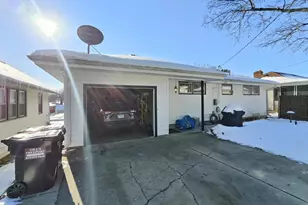 1424 W American, Freeport, IL 61032 - Photo 10